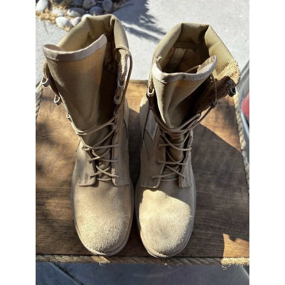 US Military Combat Boots Mens 10.5 W Desert Tan Leather Made USA Vibram 8430